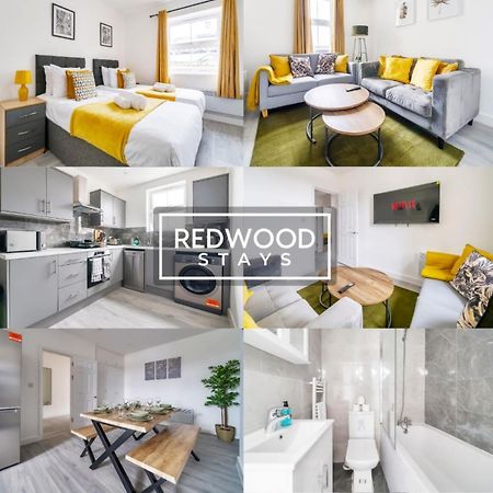 Brand New, 2 Bed 1 Bath, Modern Town Center Apartment, Free Wifi & Netflix By Redwood Stays オールダーショット エクステリア 写真
